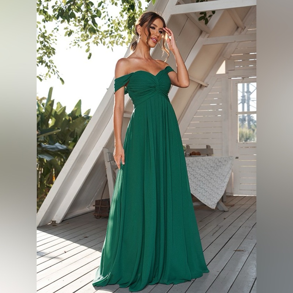 NWT Dark Green Bridesmaids/Formal/Prom Dress